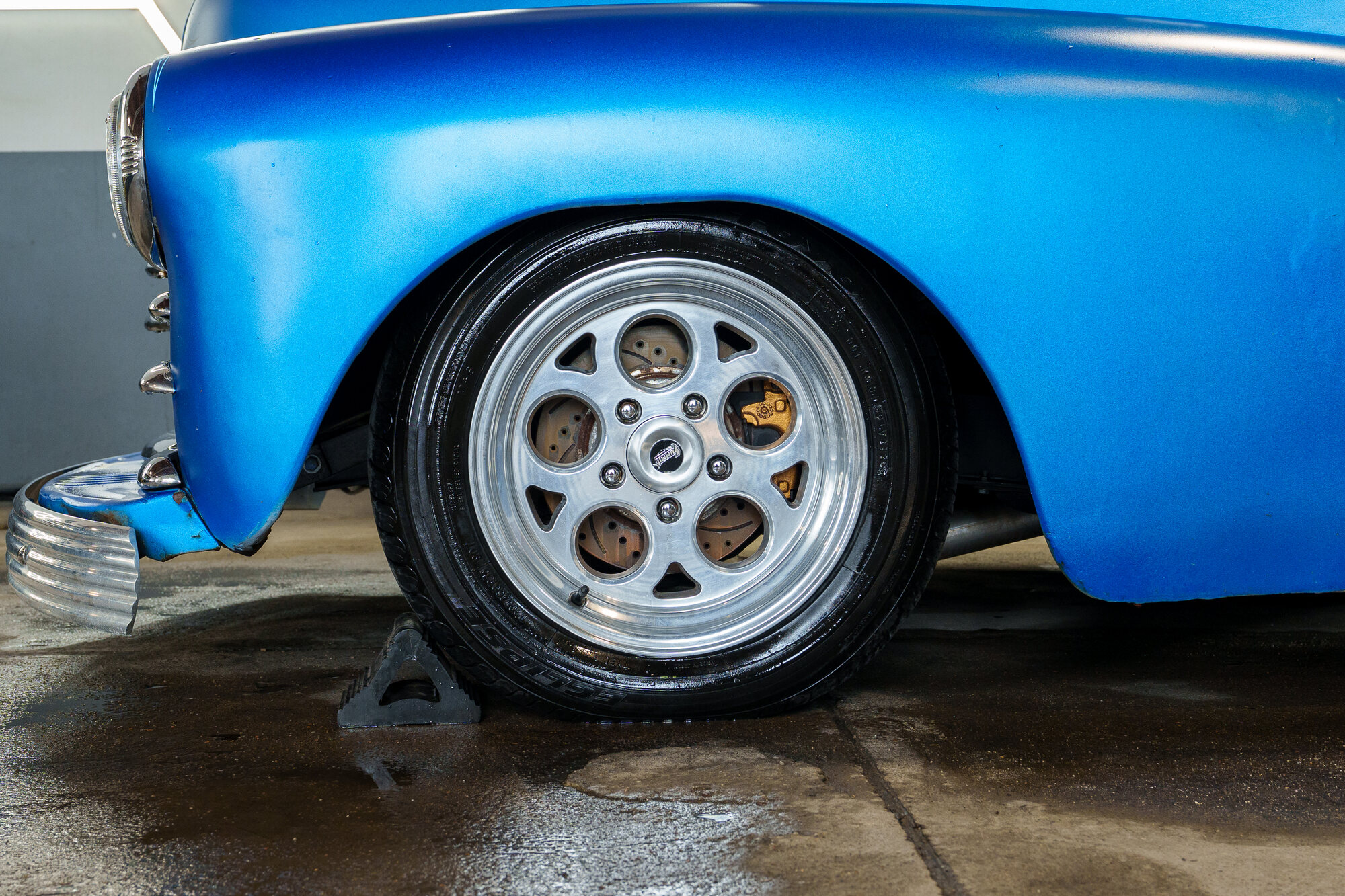 Polished billet wheel, 1947 Chevy coupe
