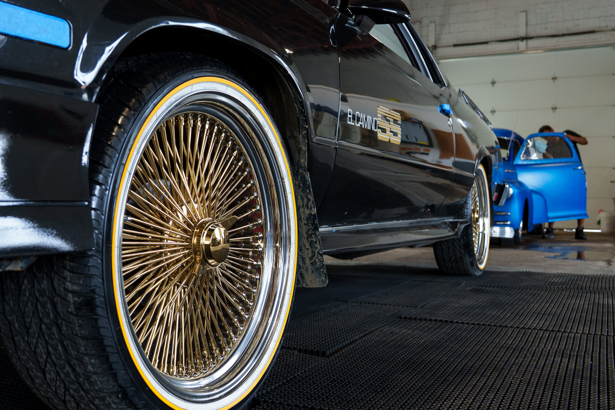 Gold wire wheels and SS badge